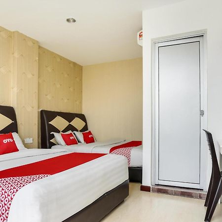 Oyo 89583 Grove Hotel Kajang Eksteriør billede