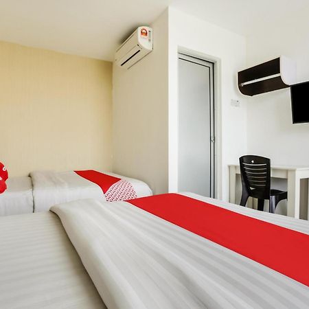 Oyo 89583 Grove Hotel Kajang Eksteriør billede